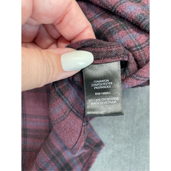 Plaid Button Down Shirt Torrid Women 2XL Burgundy Black Soft Casual Fall Style - Picture 4 of 8